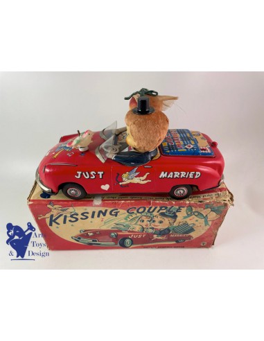 JOUET ANCIEN ICHIDA KISSING COUPLE JUST MARRIED IN CITROEN 27CM 1960 sélection de produits